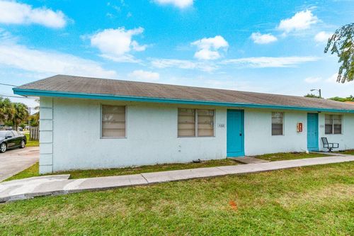 4763 Gulfstream Rd, Lake Worth Beach, FL, 33461-5433 | Card Image