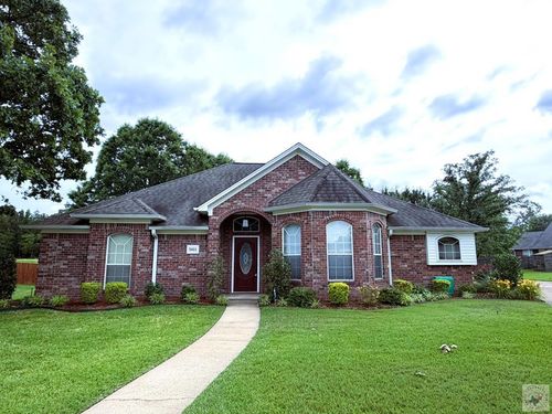 5811 Oak Hollow Pl, Texarkana, AR, 71854-8327 | Card Image