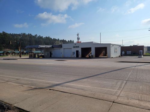 104 W Mount Rushmore Rd, Custer, SD, 57730-1835 | Card Image