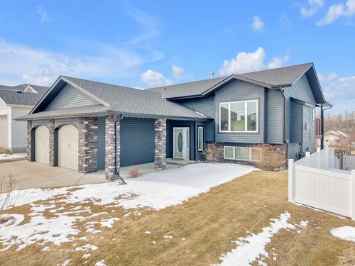 16 Fawn Meadows Dr, Delburne, AB, T0M | Card Image