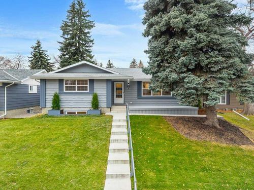 7 Canna Bay Sw, Calgary, AB, T2W1P2 | Card Image