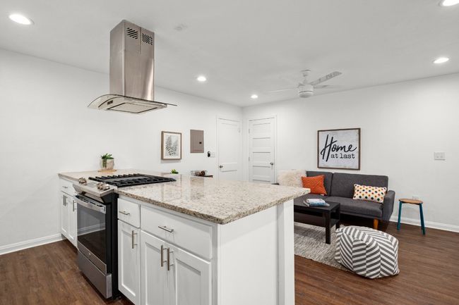 APT-3 - 301 E 33 Rd St, Condo with 1 bedrooms, 1 bathrooms and 1 parking in Austin TX | Image 6