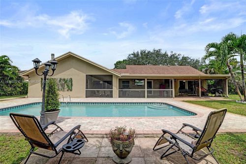 12100 Park Dr, Hollywood, FL, 33026-1018 | Card Image