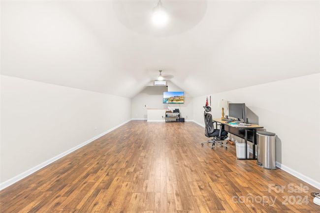 Huge Bonus Room over 3 car Garage (Virtually Staged) Perfect for a Man Cave, Theater Room or Play Room | Image 21