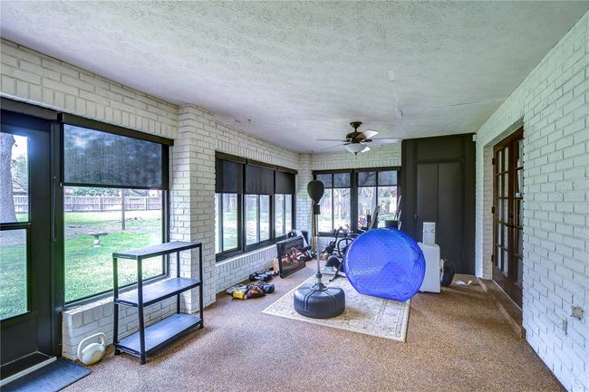 Side yard of home near back | Image 62