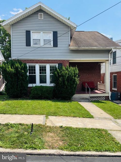 226 Walnut St, LEMOYNE, PA, 17043-1642 | Card Image