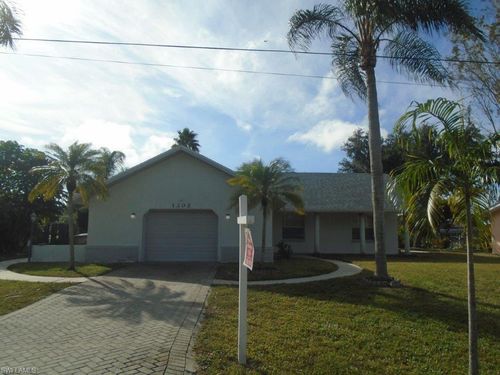 1302 Ne 4th Ter, Cape Coral, FL, 33909-2152 | Card Image