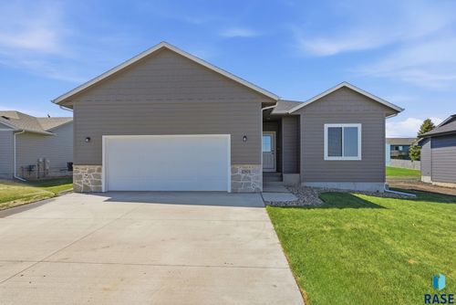 1501 E Carol St Street, Sioux Falls, SD, 57104 | Card Image