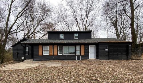 913 S Hocker Ave, Independence, MO, 64050-4517 | Card Image
