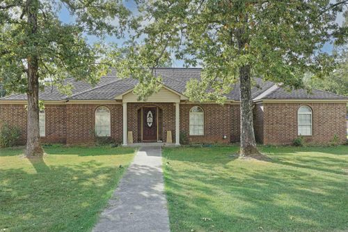 7796 Coachlight Dr, Pine Bluff, AR, 71603-8202 | Card Image