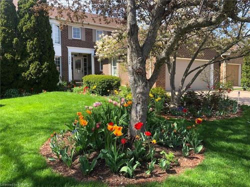 1225 Old Post Dr, Oakville, ON, L6M1A5 | Card Image
