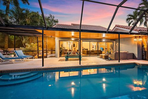 2805 Cuyahoga Ln, West Palm Beach, FL, 33409-7241 | Card Image