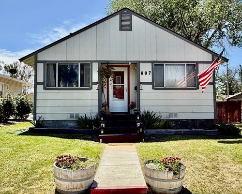 607 9th Ave N, Buhl, ID, 83316-1116 | Card Image