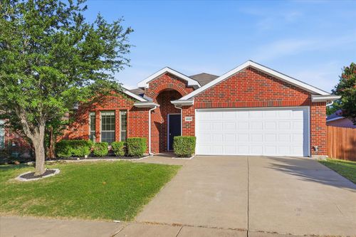 2032 Times Rd, Heartland, TX, 75126-8195 | Card Image