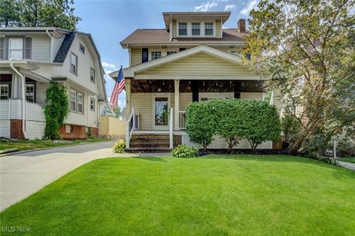 1650 Parkwood Rd, Lakewood, OH, 44107-4722 | Card Image