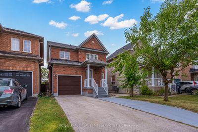 35 Pauline Cres, House other with 3 bedrooms, 4 bathrooms and 3 parking in Brampton ON | Image 2