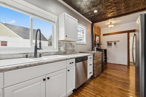 484 1st Avenue West N, Kalispell, MT, 59901-3909 | Card Image