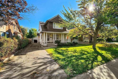 481 Simcoe St N, Oshawa, ON, L1G4T8 | Card Image