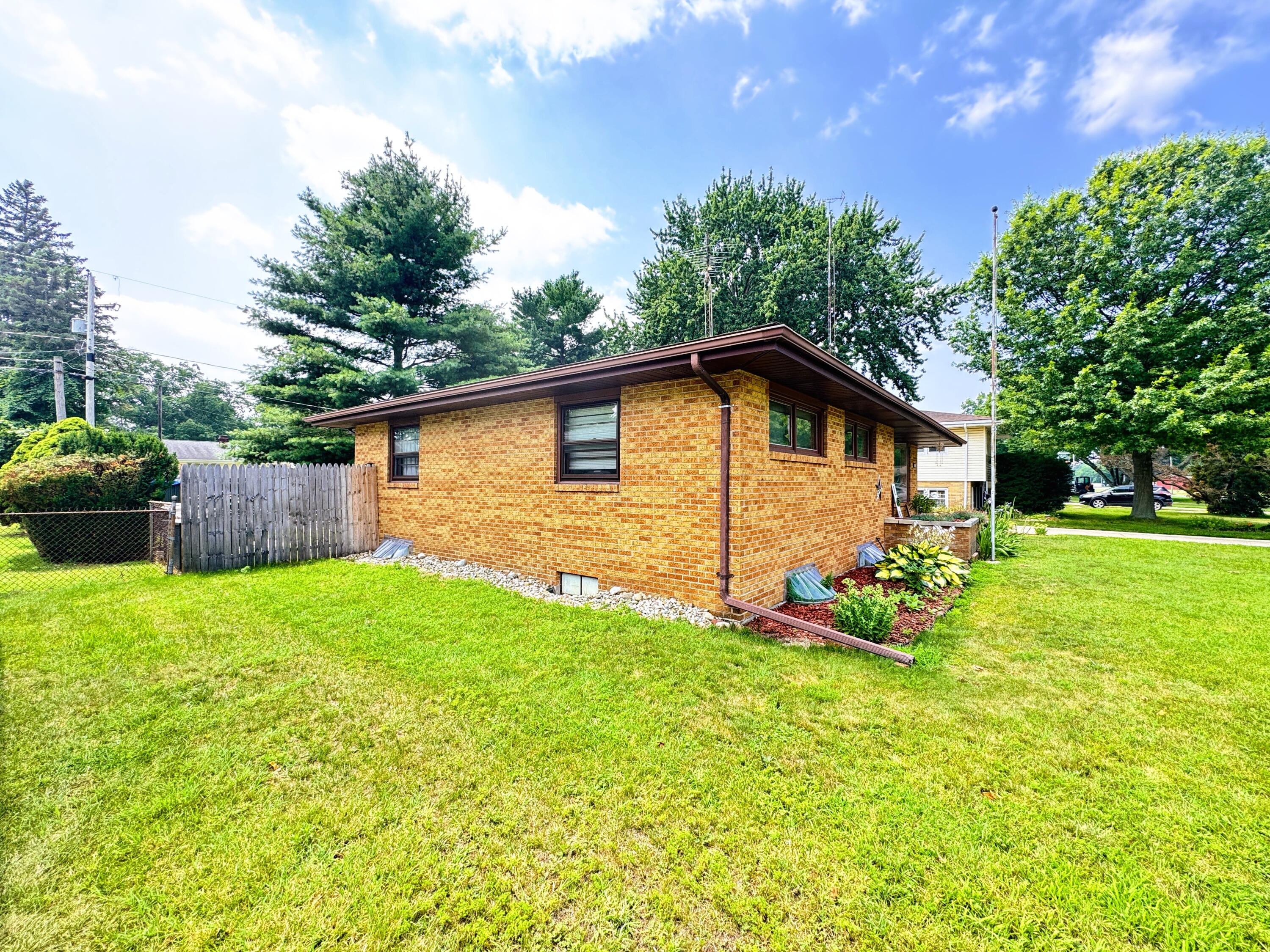Residential in Benton Charter Township 3