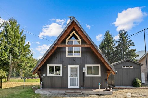 1060 Saint Andrews Dr, Cle Elum, WA, 98922-8609 | Card Image