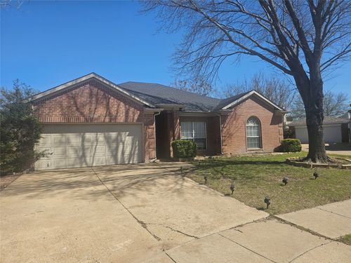 4508 Champion Hill Dr, Grand Prairie, TX, 75052-1646 | Card Image