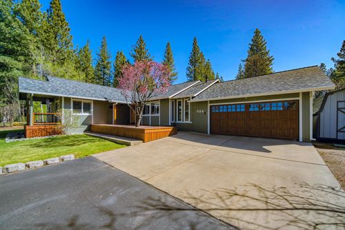 924 Lake Davis Rd, Portola, CA, 96122-8014 | Card Image