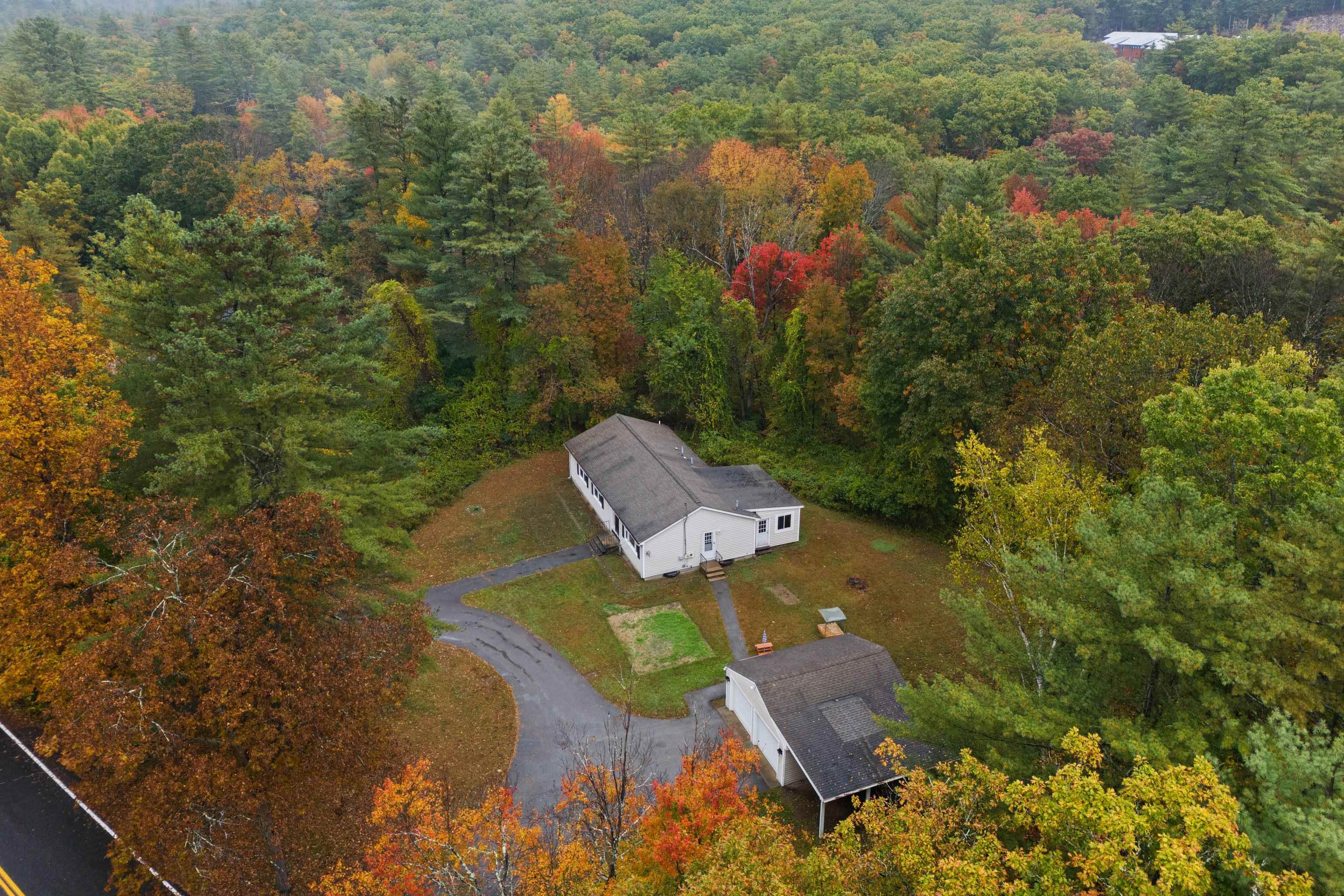 Straw Rd, Manchester, NH 03102