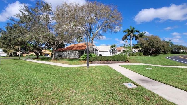 1599 Oak Berry Cir, House other with 3 bedrooms, 2 bathrooms and null parking in Wellington FL | Image 48