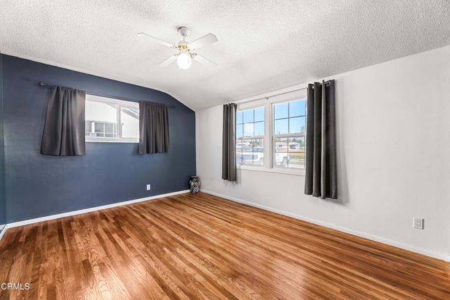 18630CantaraSt-7 front grey room showing | Image 22