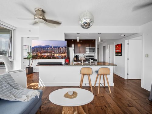 502-688 Abbott St, Vancouver, BC, V6B0B9 | Card Image