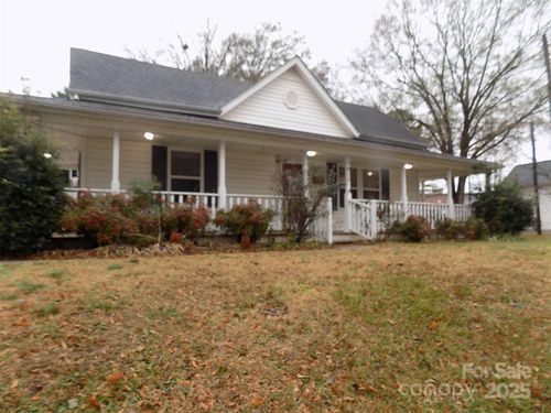 812 Catawba St, Belmont, NC, 28012-3506 | Card Image