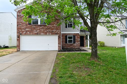 8624 Centenary Dr, Camby, IN, 46113-8251 | Card Image