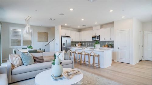 3245 Silo Paseo, Ontario, CA, 91761 | Card Image