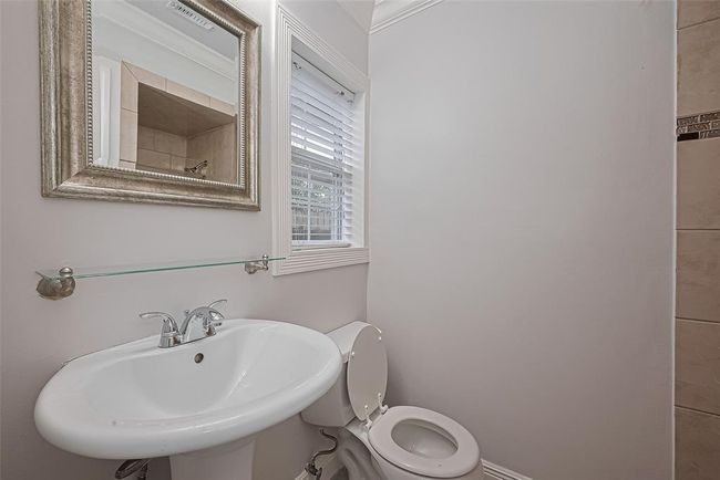 8045 Ridgeview Dr, House other with 3 bedrooms, 2 bathrooms and 1 parking in Houston TX | Image 19