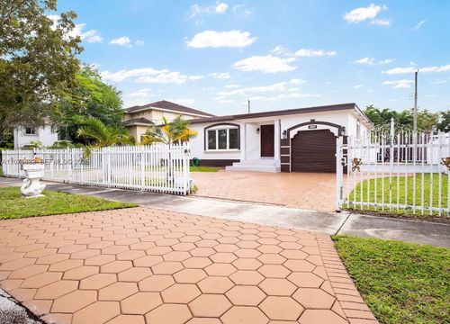 0-6102 Sw 13th St, West Miami, FL, 33144-5755 | Card Image