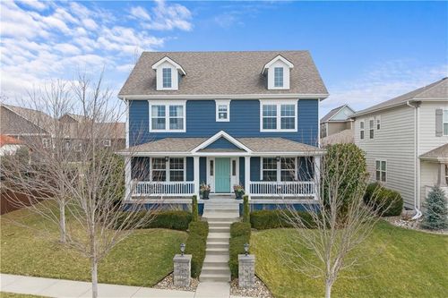 917 Longview Park Drive, Lee's Summit, MO, 64081 | Card Image