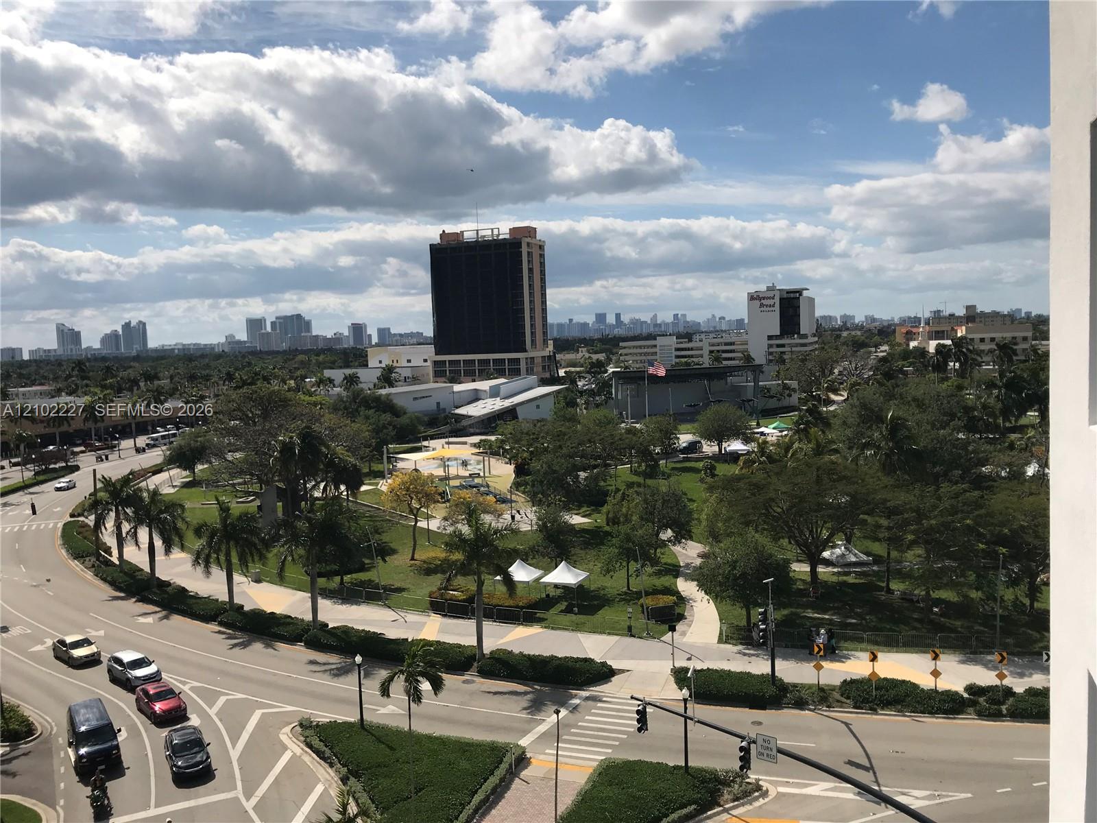 Residential Lease in Hollywood 4