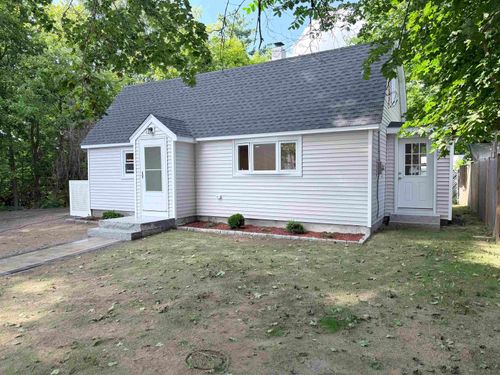 35 Highland Ave, Derry, NH, 03038-2630 | Card Image