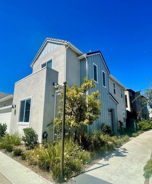 888 Sunrise Rd, Ladera Ranch, CA, 92694-1696 | Card Image