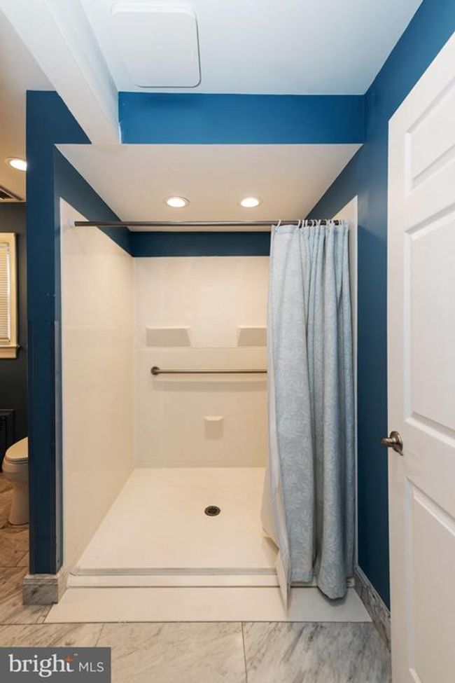 27 S State St, House other with 3 bedrooms, 2 bathrooms and null parking in VINELAND NJ | Image 25