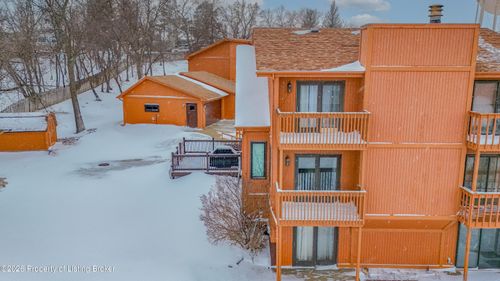 680 4th Ave E, Dickinson, ND, 58601-4419 | Card Image