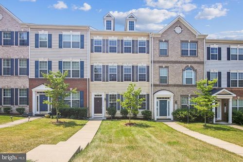 9003 Belo Gate Dr, MANASSAS PARK, VA, 20111-7058 | Card Image