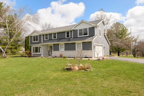 W301S3618 Snowdon Dr, Waukesha, WI, 53189-9401 | Card Image