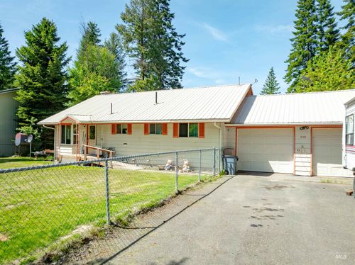 2120 W Jefferson Ave, St. Maries, ID, 83861-1319 | Card Image