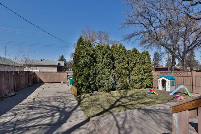 148 19 St N, House other with 3 bedrooms, 2 bathrooms and 3 parking in Lethbridge AB | Image 20