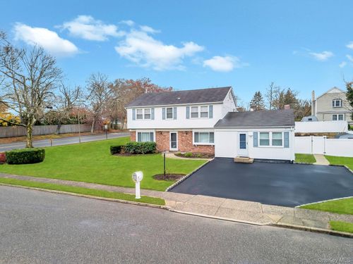 2 Tulip Grove Dr, Lake Grove, NY, 11755-1815 | Card Image