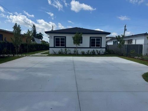 857-855-857 Sw 1st St, Florida City, FL, 33034-4601 | Card Image