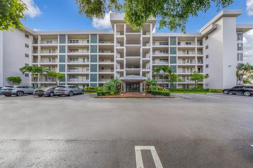 104-2850 N Palm Aire Dr, Pompano Beach, FL, 33069-3459 | Card Image
