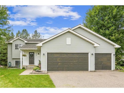 530 Johnson Pkwy, Hammond, WI, 54015-9677 | Card Image