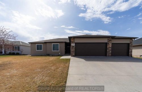 4155 New Mexico Ave, Grand Island, NE, 68803-1057 | Card Image